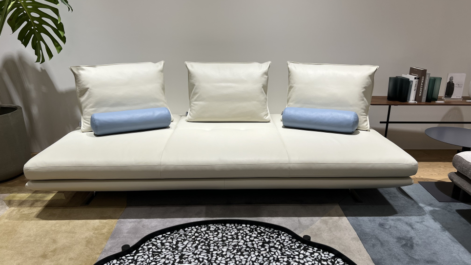 ROSETPrado3Pセット 10th記念モデル 皮革 Raffine | アウトレット | リーン・ロゼ福岡 | ligne roset |  リーン・ロゼ公式サイト